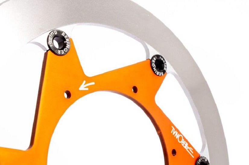 BERINGER Aeronal®-Edelstahl-Bremsscheibe schwimmend gelagert
