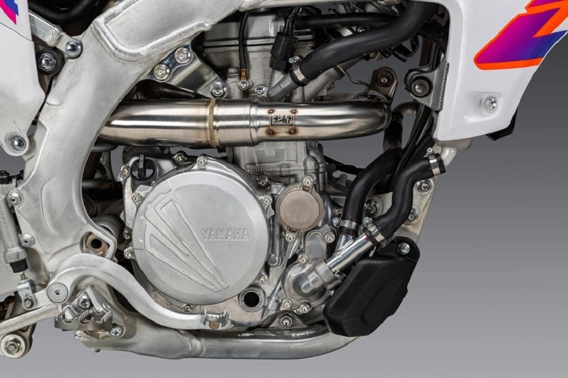 YOSHIMURA RS-12 Signature Series Komplett-Auspuffanlage YOSHIMURA RS-12 Signature Series Komplett-Auspuffanlage