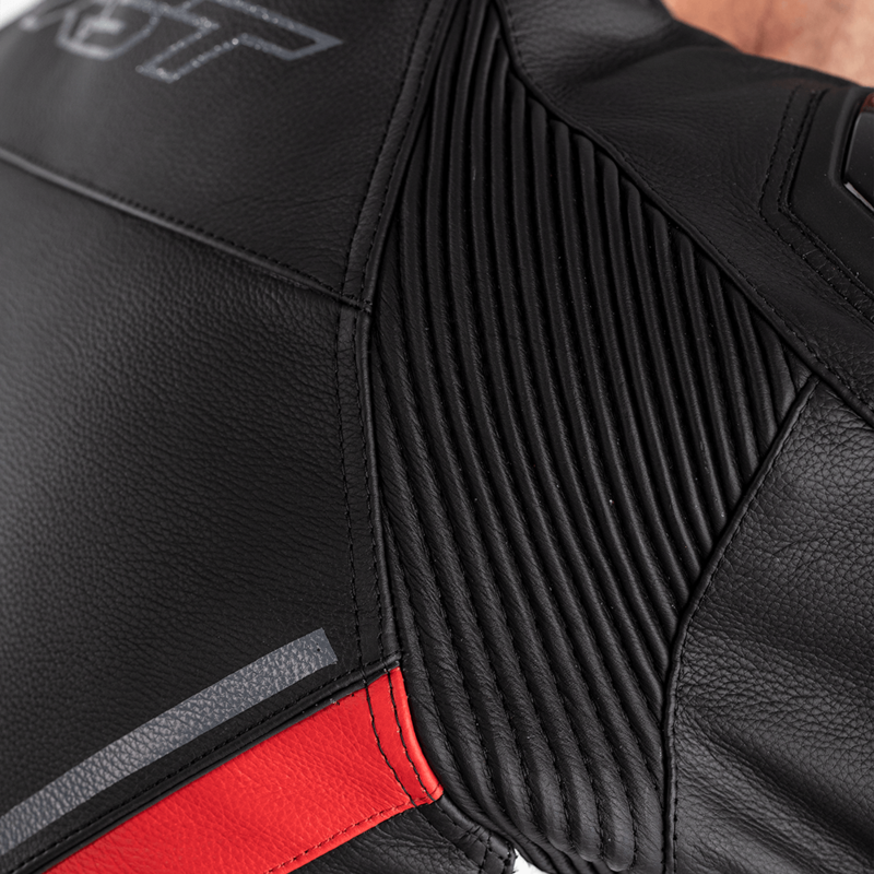 RST Sabre CE Leather Jacket - Black/White/Red Size L RST Sabre CE Leather Jacket - Black/White/Red Size L