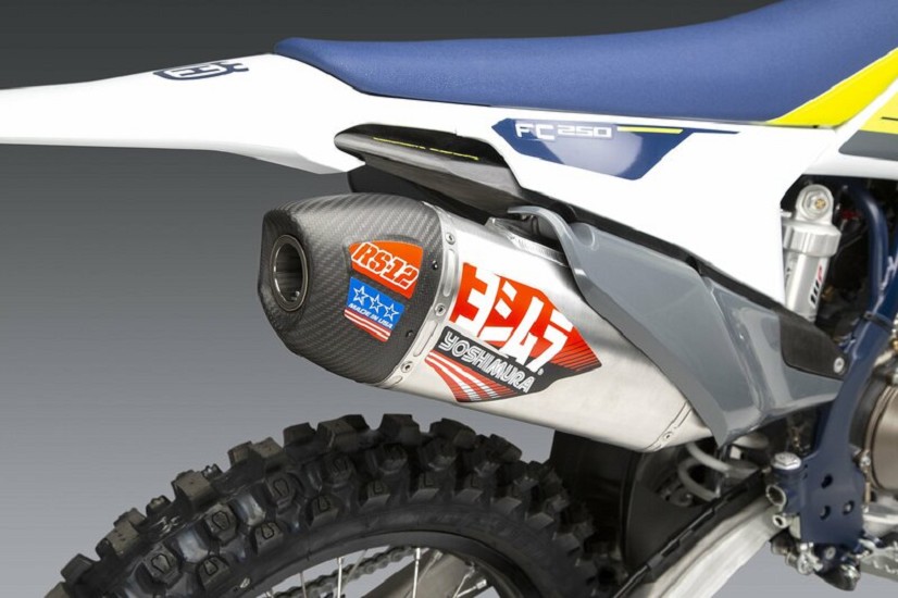 YOSHIMURA RS-12 Signature Series Komplettauspuffanlage Edelstahl/Alu-Schalldämpfer/Carbon-Endkappe passend für KTM/Husqvarna