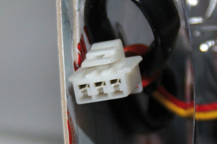 HIGHSIDER smart LED-Rücklicht mit getöntem Glas, passend für Suzuki GSF 650/1200/1250, div. Baujahre