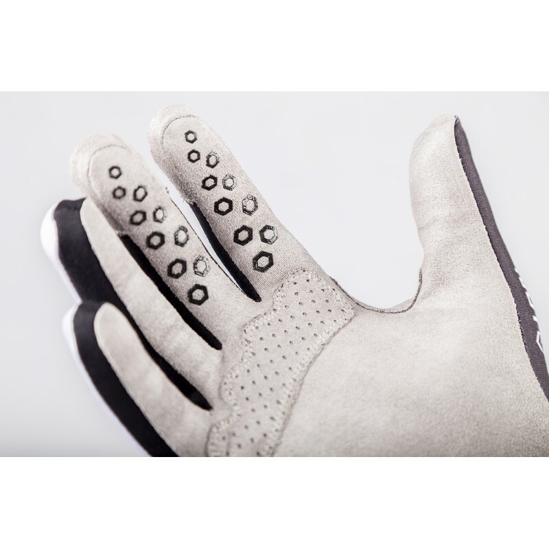 S3 Nuts Handschuhe - Schwarz Größe M