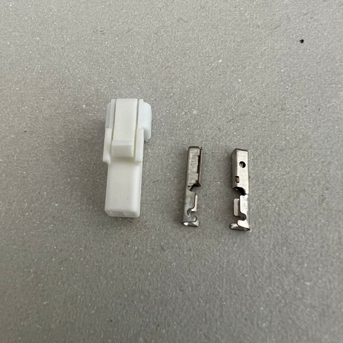 2er Stecker weiblich weiss