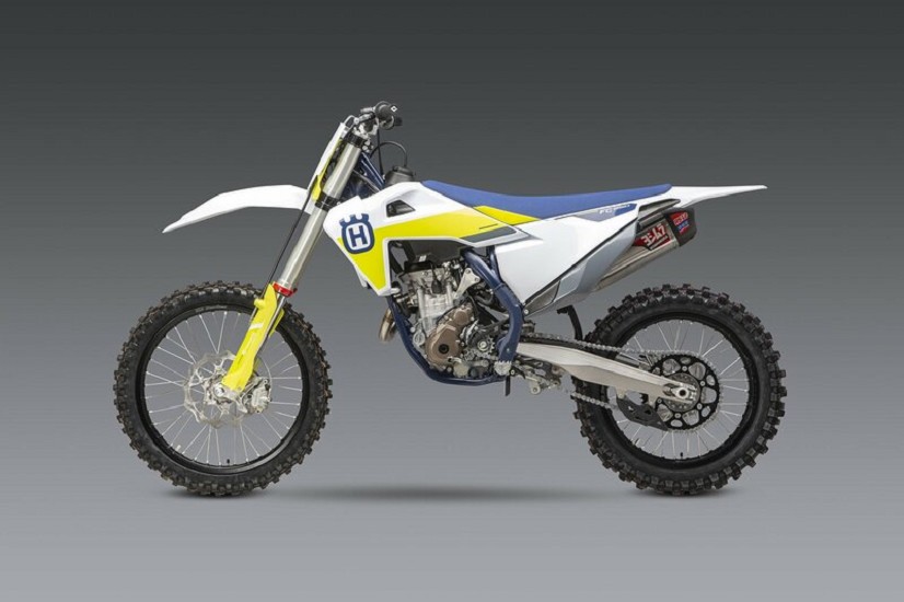 YOSHIMURA RS-12 Signature Series Komplettauspuffanlage Edelstahl/Alu-Schalldämpfer/Carbon-Endkappe passend für KTM/Husqvarna