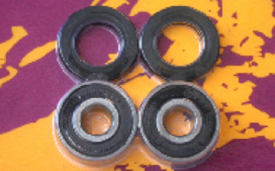 PIVOT WORKS Vorderradlager und Dichtungs-Kit