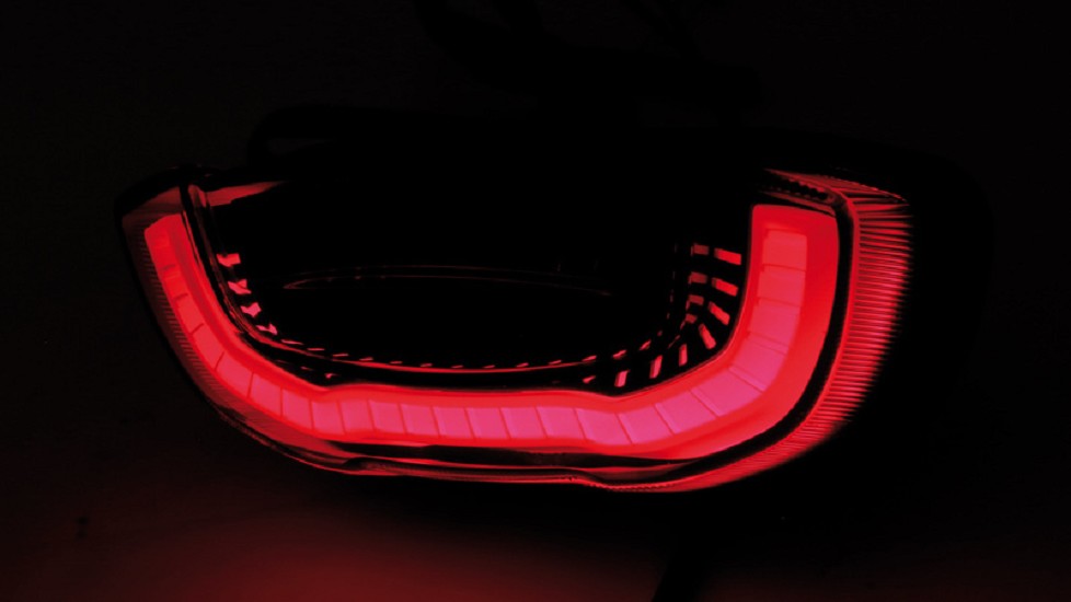 HIGHSIDER smart LED Rücklicht passend für Honda CB 650 Bj. 18-, Reflektor schwarz, getönt
