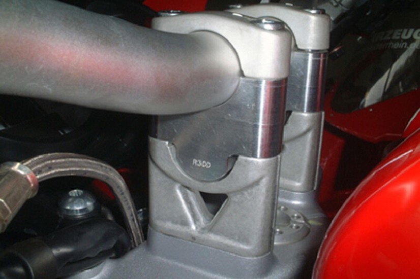 LSL Lenker Klemmböcke Silber +30mm, passend für DUCATI mit Lenker Ø28,6mm
