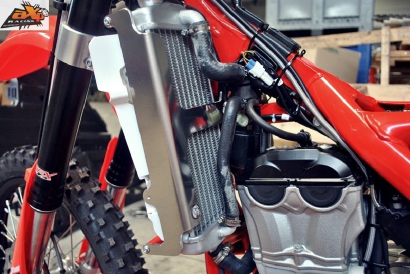 AXP Kühlerschutz aus Aluminium - Beta RR350 AXP Kühlerschutz aus Aluminium - Beta RR350