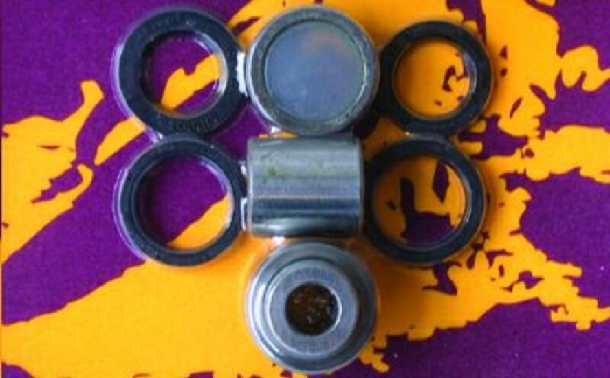 KIT STOSSDÄMPFERLAGER passend für Suzuki RM125/250 1996-99