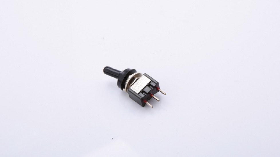 HIGHSIDER smart Kippschalter mit Gummikappe (M6)