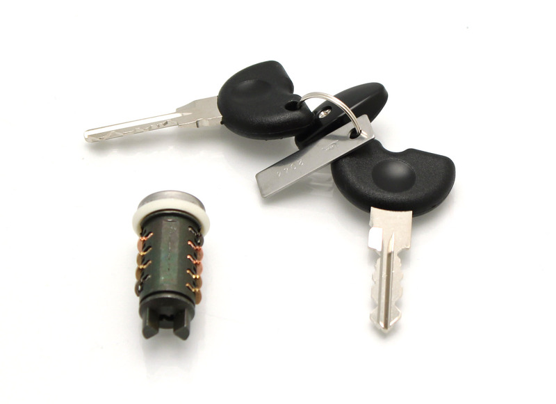 V PARTS Zündschloss passend für Piaggio X8 125/200 - X9 125/200/250/500 - X9 200/250/500 EVO