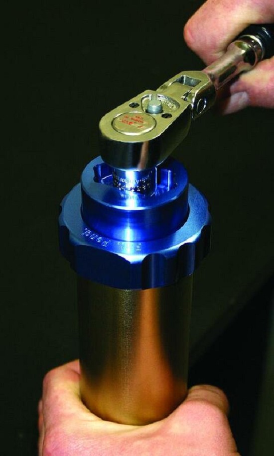 MOTION PRO Stecknuss für Gabelkappe und Dämpfer-Cartridge Showa