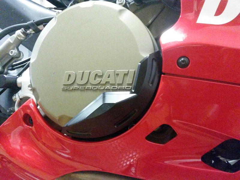 GILLES Rechte  Motorschutzprotektor Kurbelgehäuseabdeckung  Schwarz passend für DUCATI Panigale