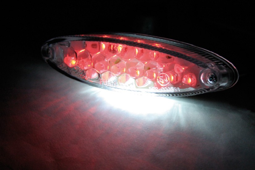 HIGHSIDER smart NUMBER1 LED Mini Rücklicht, mit Kennzeichenbeleuchtung, klares Glas.