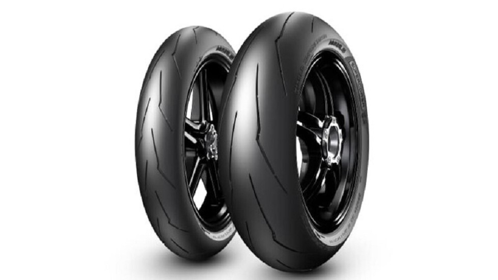 PIRELLI Reifenset SUPERCORSA V2 (120/70ZR17 SC1+190/55ZR17 SC2) PIRELLI Reifenset SUPERCORSA V2 (120/70ZR17 SC2+190/55ZR17 SC2)