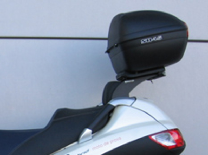 SHAD Top Master Montagesatz - passend für Piaggio SHAD Top Master Montagesatz - passend für Piaggio