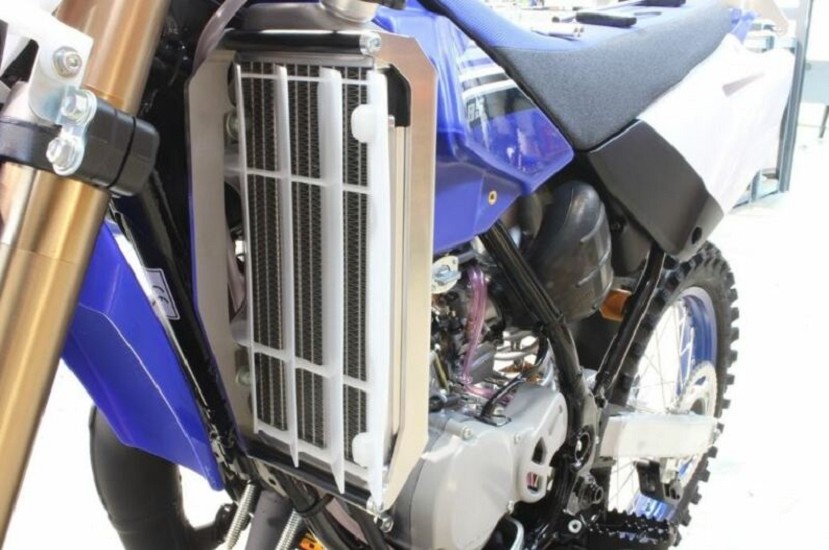 AXP Kühlerschutz aus Aluminium - passend für Yamaha YZ85