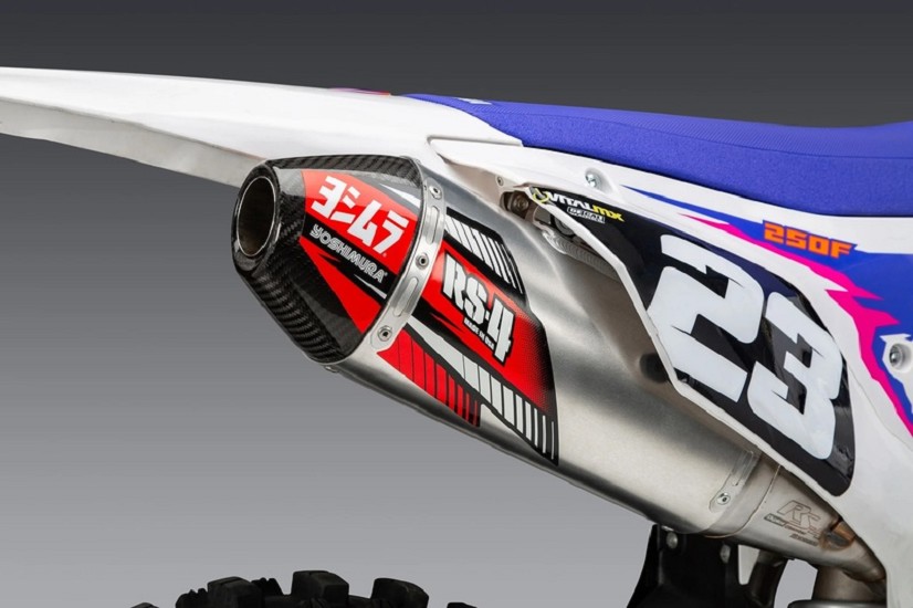 YOSHIMURA RS-4 Signature Series Slip-On Schalldämpfer