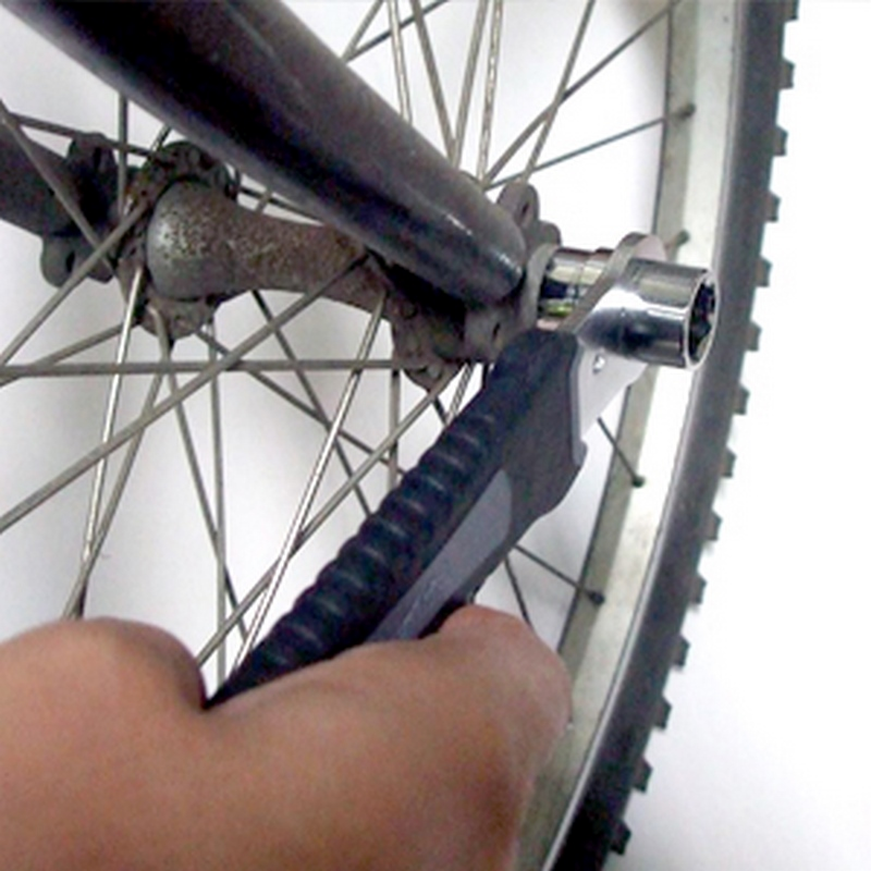SUPER B Multi-Function Pedal Wrench SUPER B Multi-Function Pedal Wrench