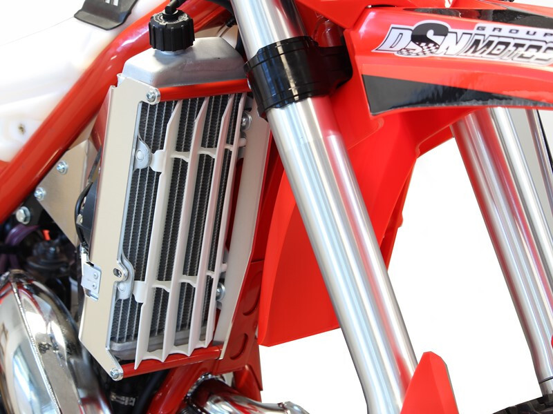 AXP Kühlerschutz aus Aluminium