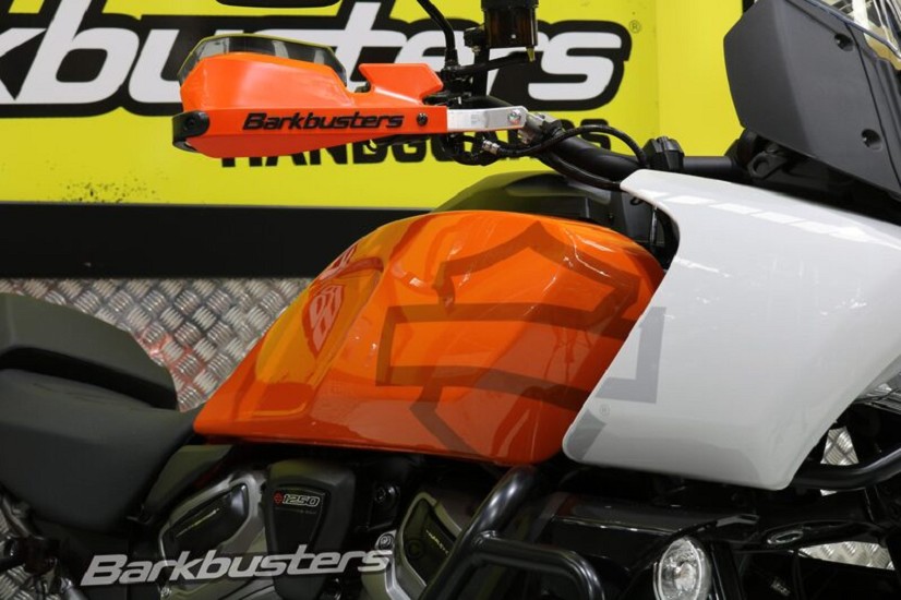 BARKBUSTERS Hardware Kit Zweipunktbefestigung - passend für Harley Davidson Pan America