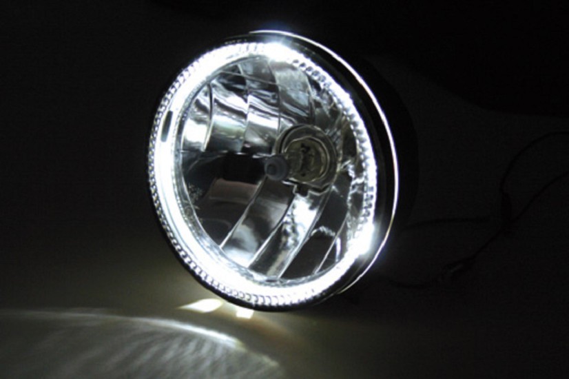 HIGHSIDER 5 3/4 Zoll Hauptscheinwerfer Skyline, LED Standlichtring