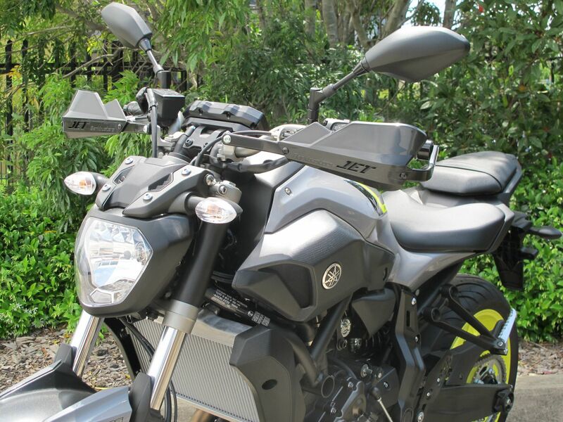 BARKBUSTERS Hardware-Kit Zweipunktbefestigung Black passend für Yamaha
