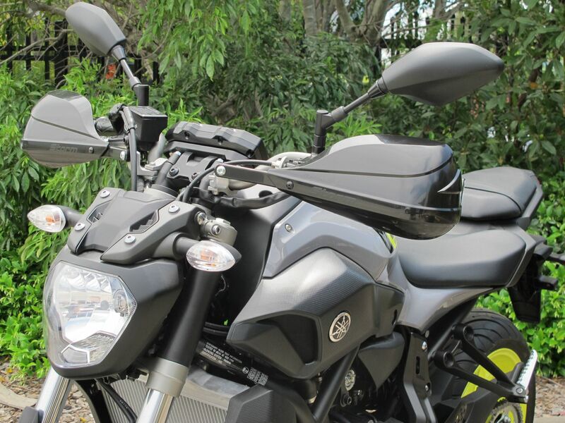 BARKBUSTERS Hardware-Kit Zweipunktbefestigung Black passend für Yamaha
